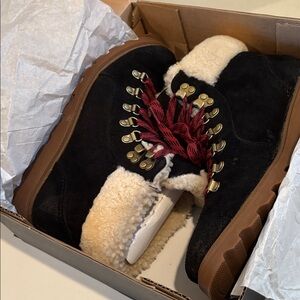 PreLoved! SOREL Women’s Ainsley Conquest Suede boot 9.5